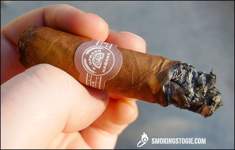 H. Upmann Coronas Major (2005) 4.png