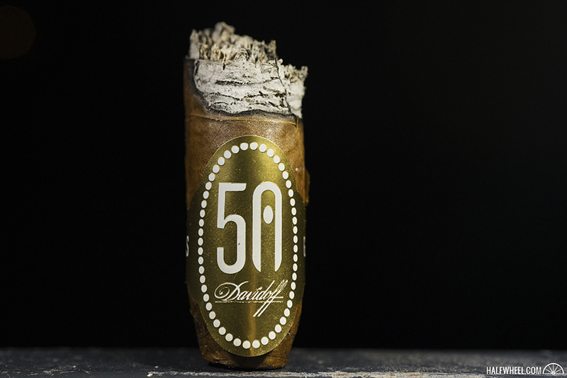 大卫杜夫DIADEMAS FINAS限量版 50 周年 - DAVIDOFF DIADEMAS FINAS LIMITED EDITION 50TH ANNIVERSARY (PRERELEASE)