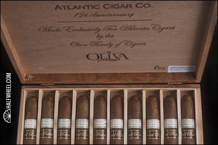 Oliva Atlantic 雪茄 15th Aniversario Diadema Box 2