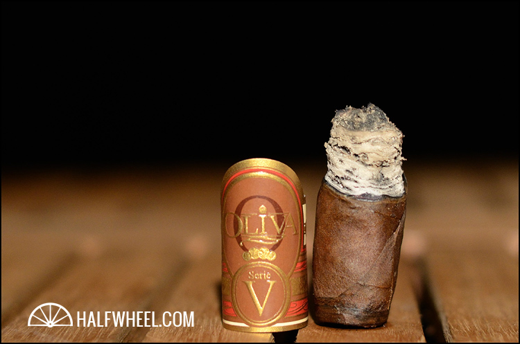 奥利瓦V系列马杜罗 迪亚德马 OLIVA SERIE V MADURO DIADEMA 雪茄