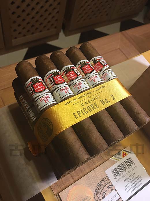 蒙特利逍遥2号（Hoyo de Monterrey Epicure No.2）